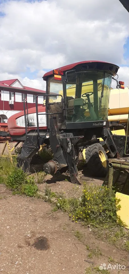 Косилка MacDon М150, 2009