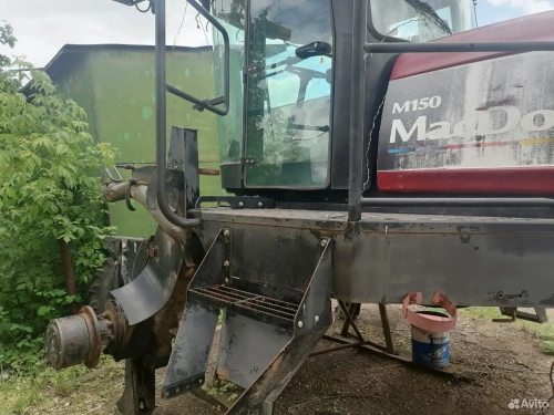 Косилка MacDon М150, 2009